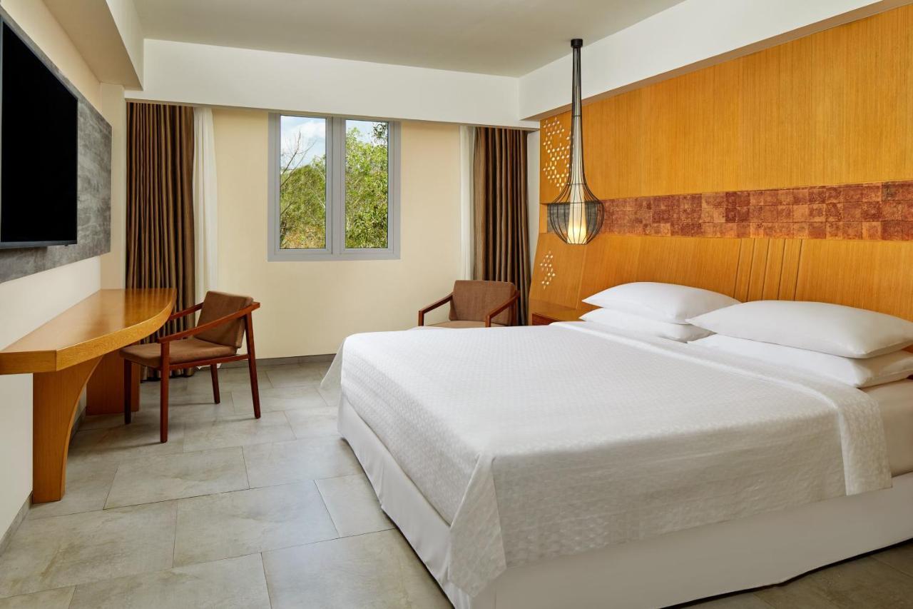 Four Points By Sheraton Bali, Ungasan Jimbaran  Exterior photo